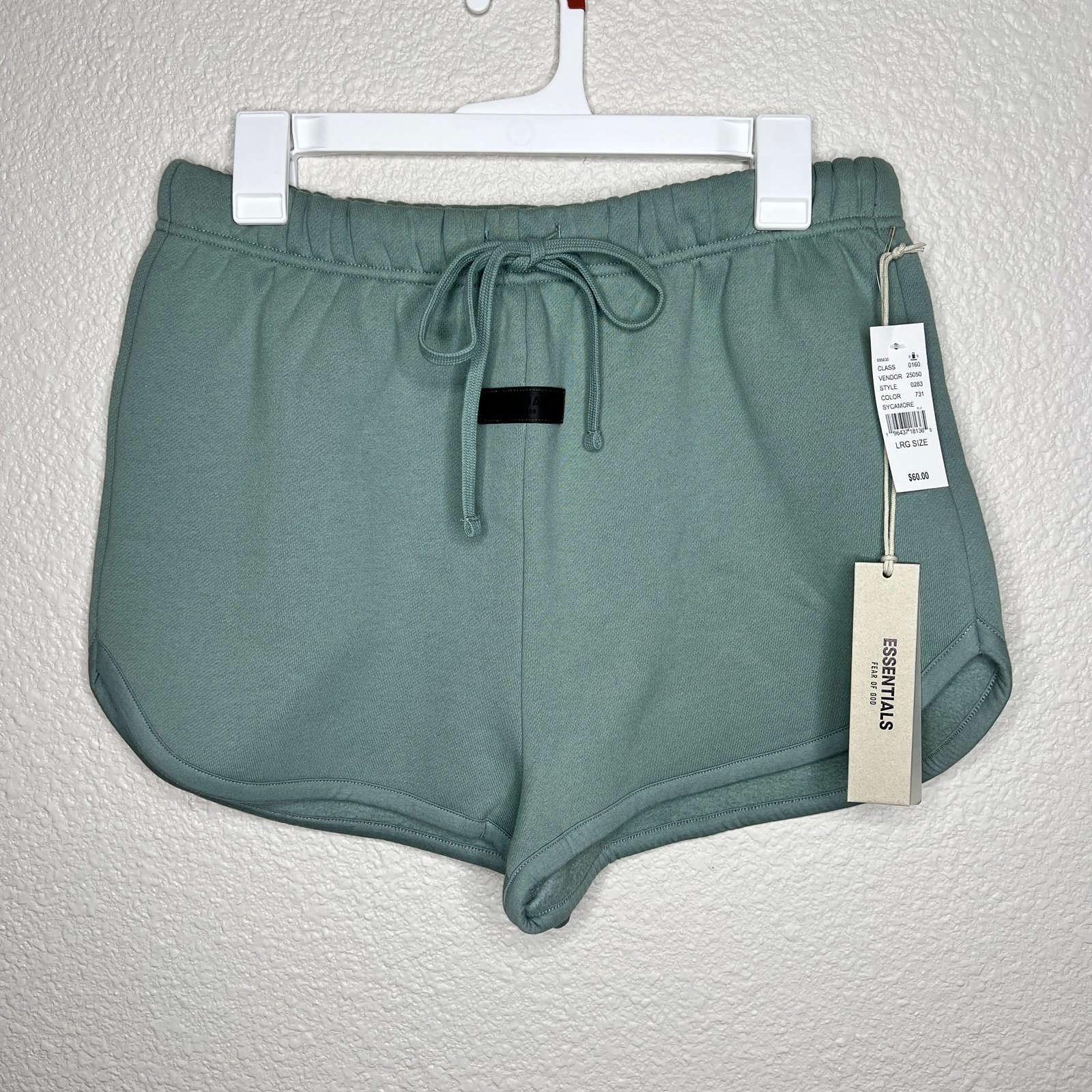 ESSENTIALS beach short womens NWT