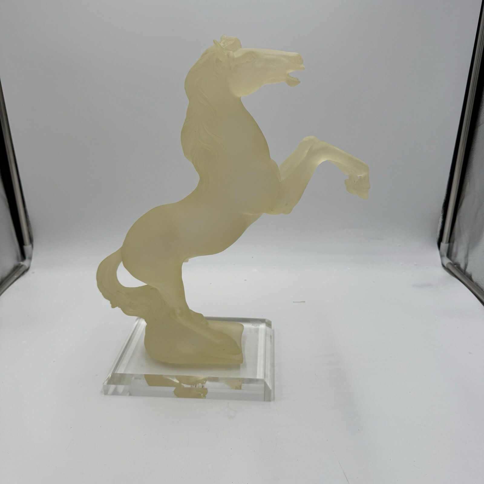 Large Frosted Lucite Acrylic Horse Rare Vintage 80s Regency New York Stallion