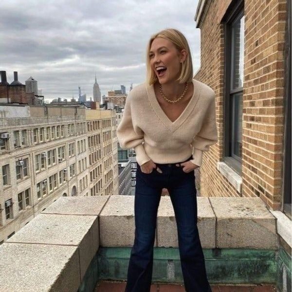 Express High Banded Ribbed V-Neck Sweater Small