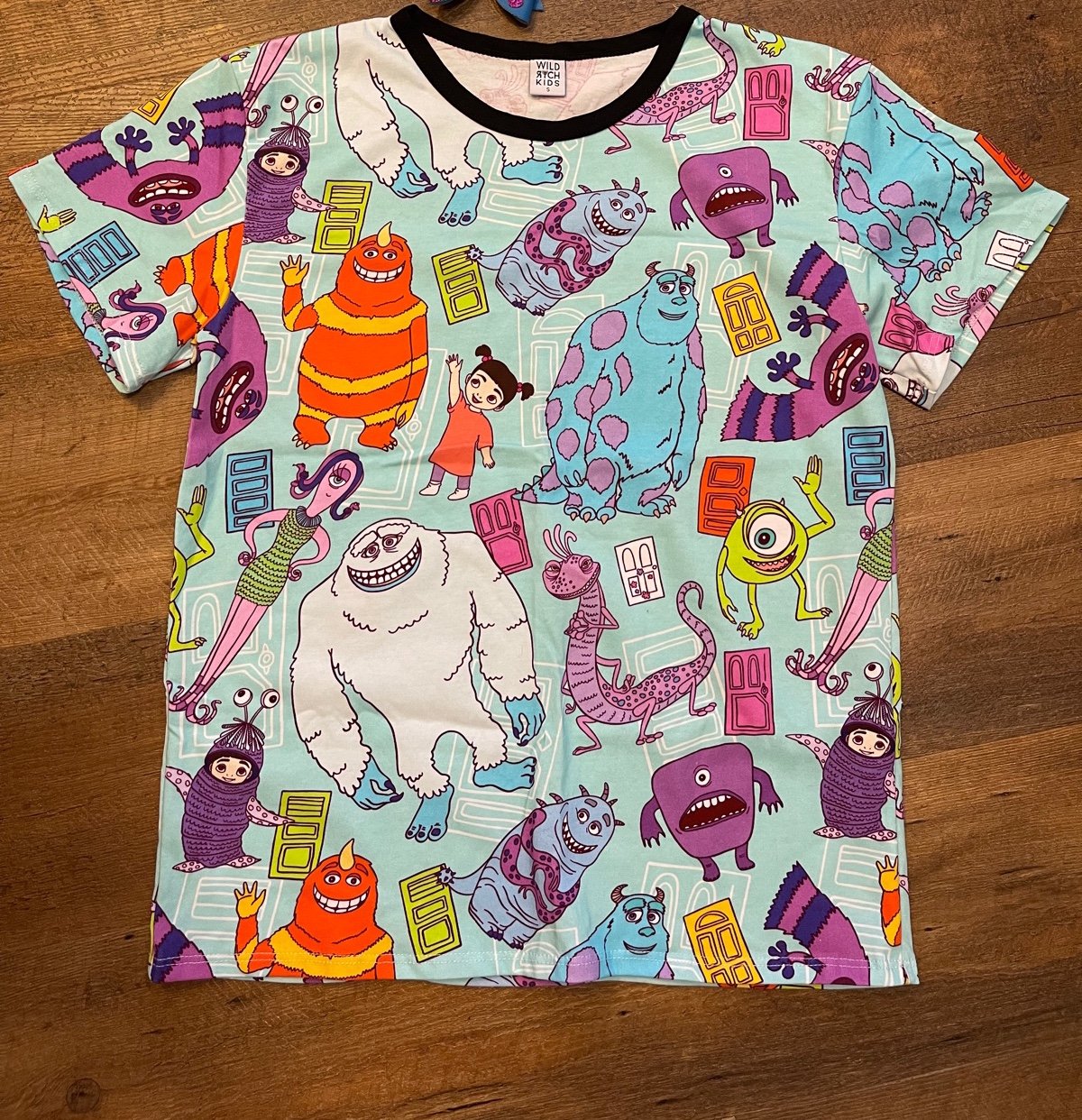 Wild rich kids adult tee