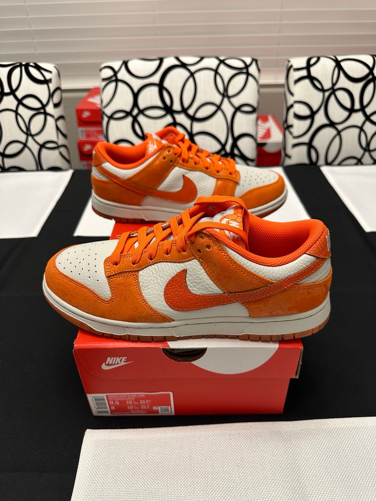 New Nike Dunk Low Cracked Orange Woman’s Size 9.5