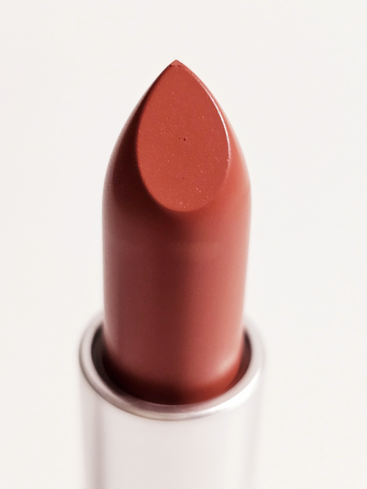 Mac Matte Lipstick #661 Tarnished Reputation New
