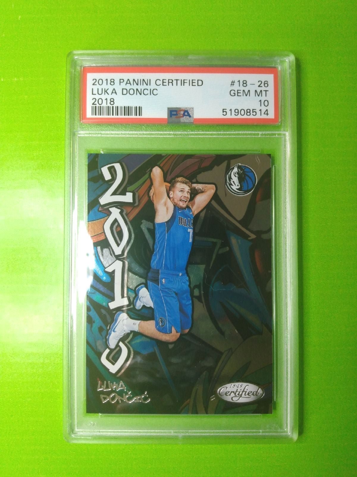 Luka Doncic　SELECT en fuego GOLD　PSA10