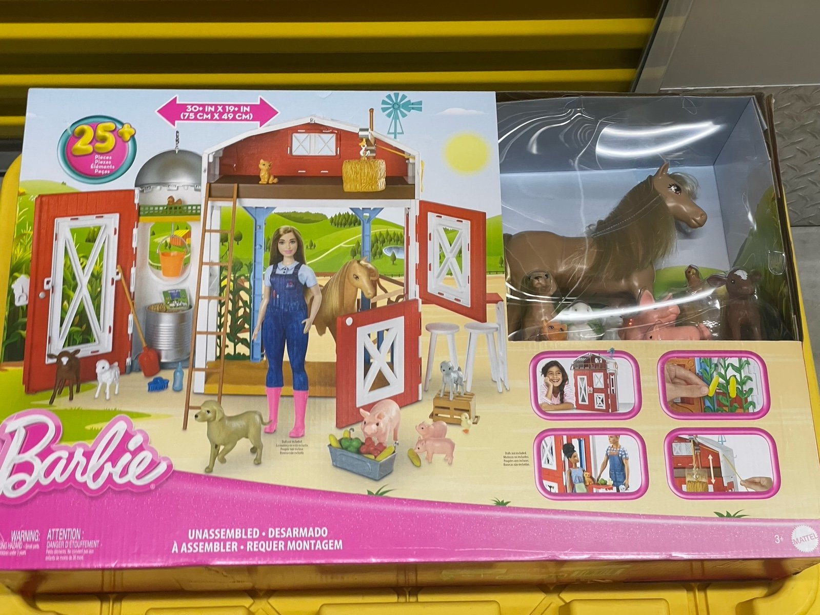 BARBIE HORSE BARN AND FARM SET