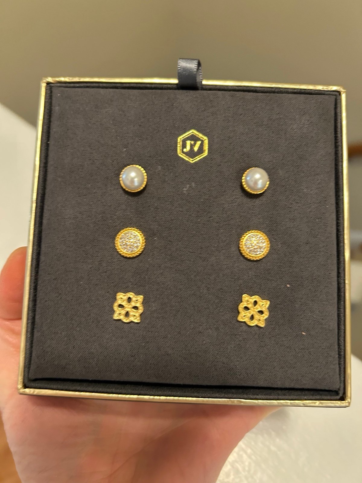 NWOT — Julie Vos Triple Stud set.