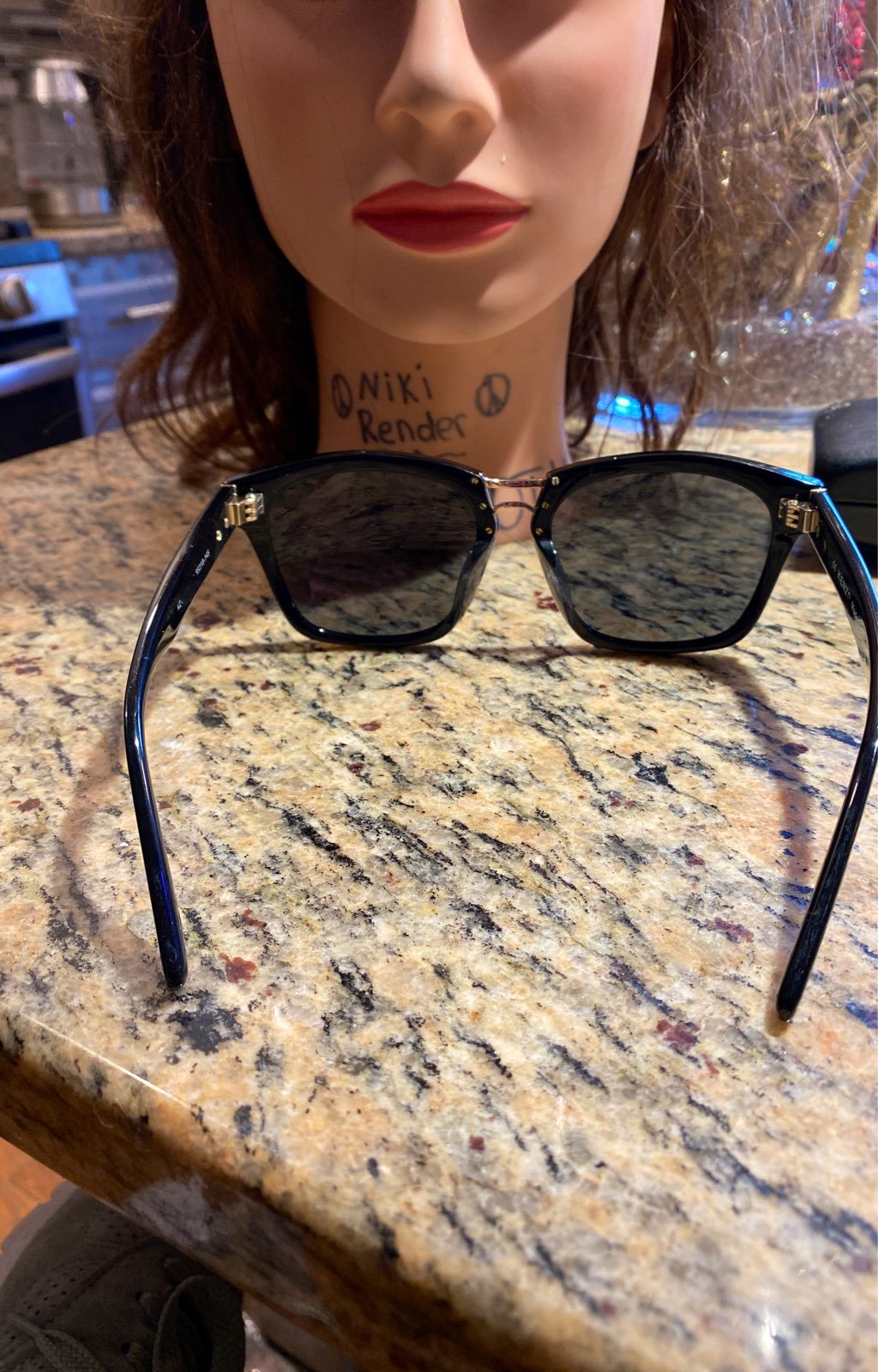 Kenzo Womens sunglasses - detail