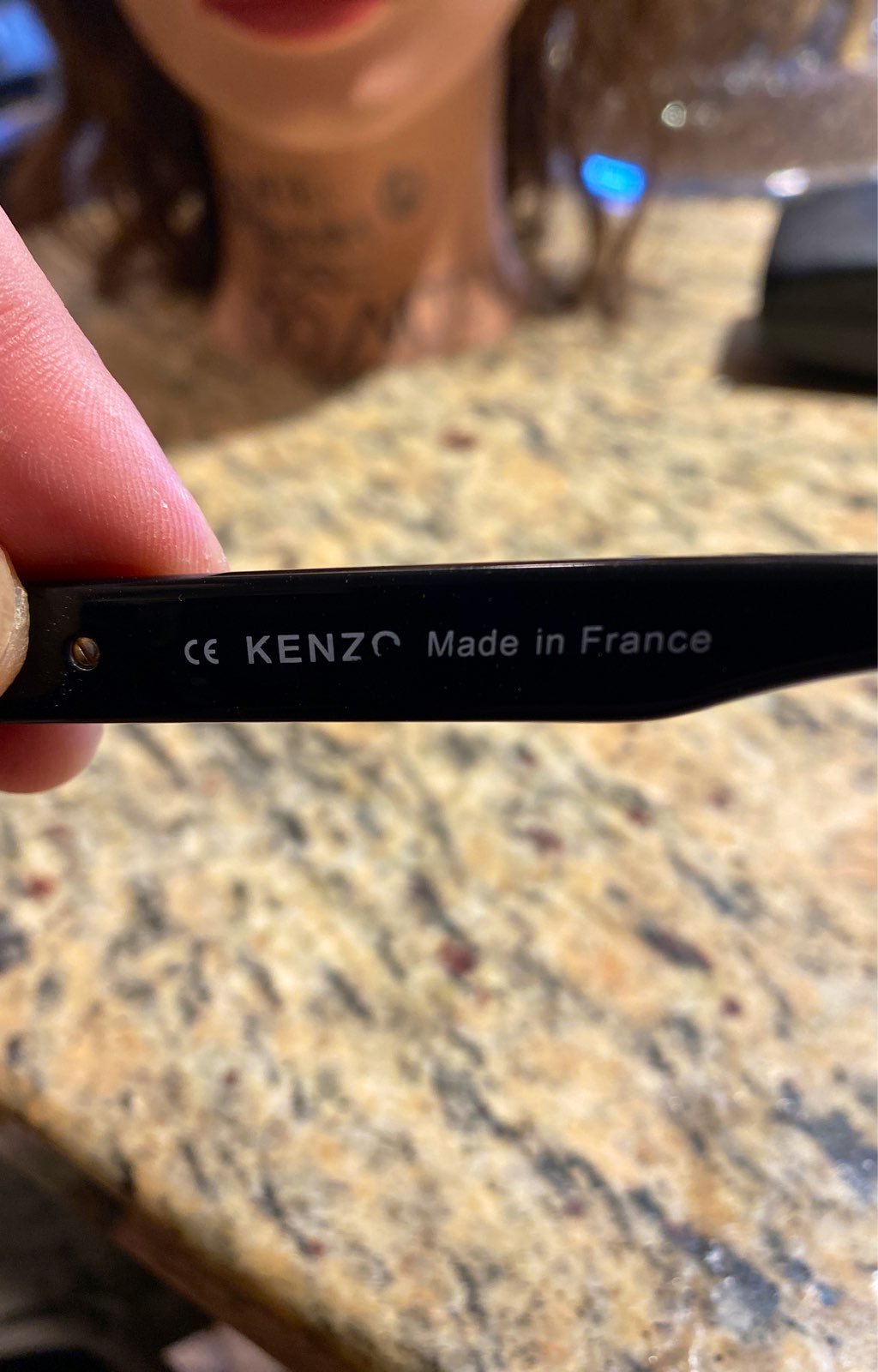 Kenzo Womens sunglasses - detail