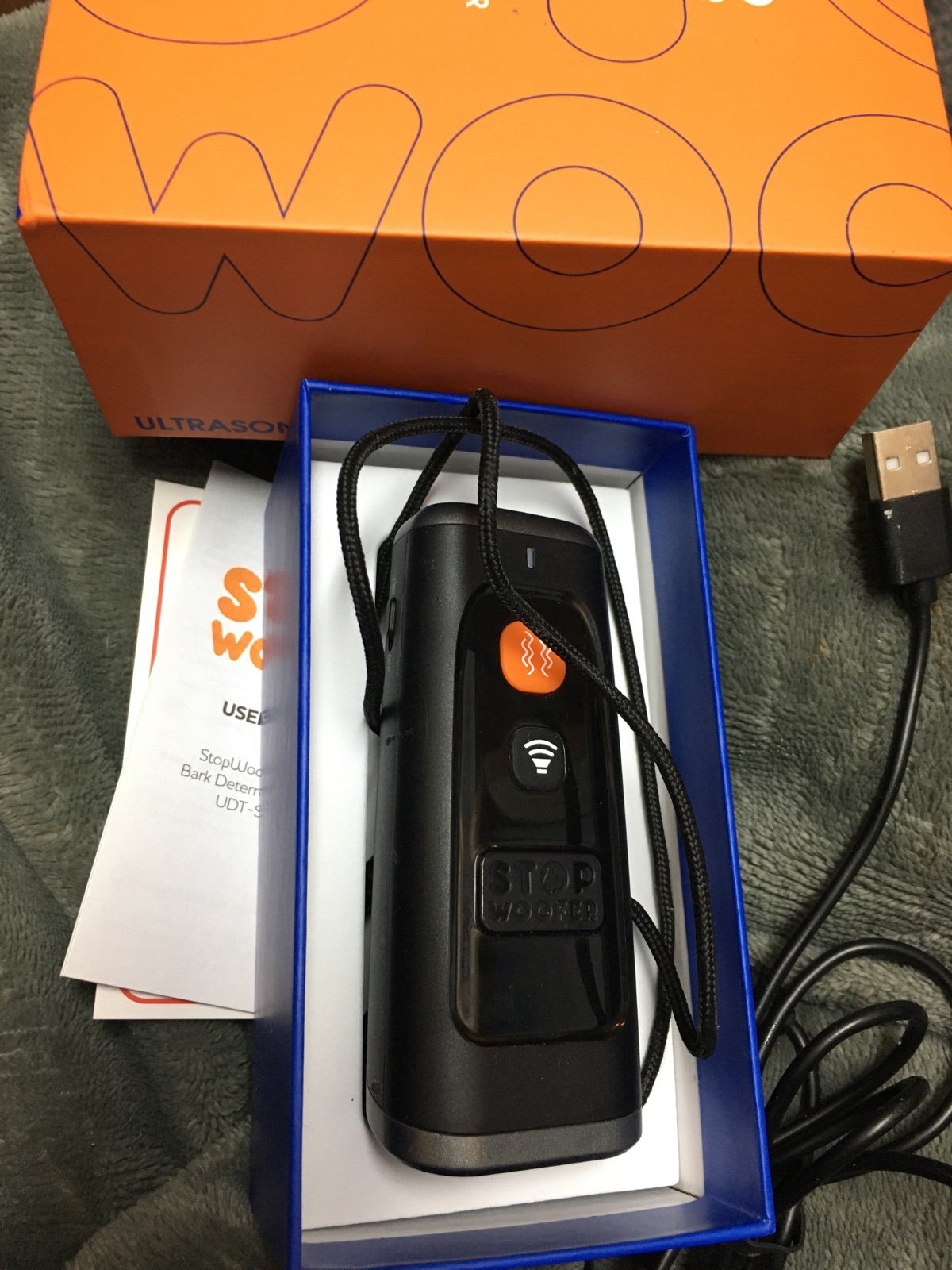 Stop Woofer ultrasonic bark deterrent dog trainer