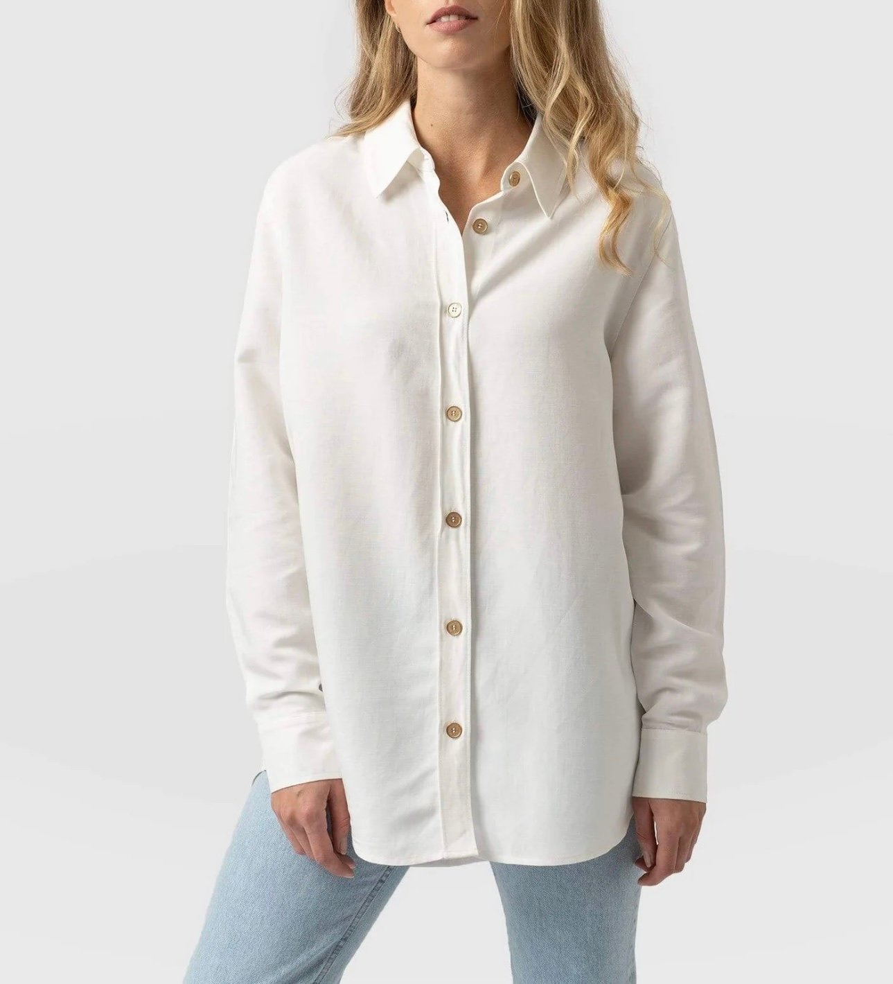 White classic boyfriend shirt with a relaxed fit. New with tags