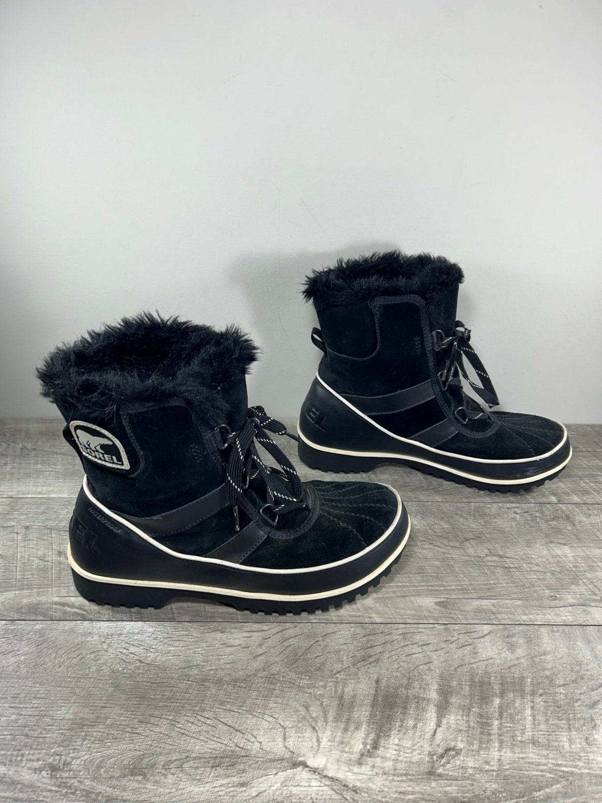 Sorel NL2089 Tivoli II Black Suede Winter Snow Women’s Booties Boots Size 9.5