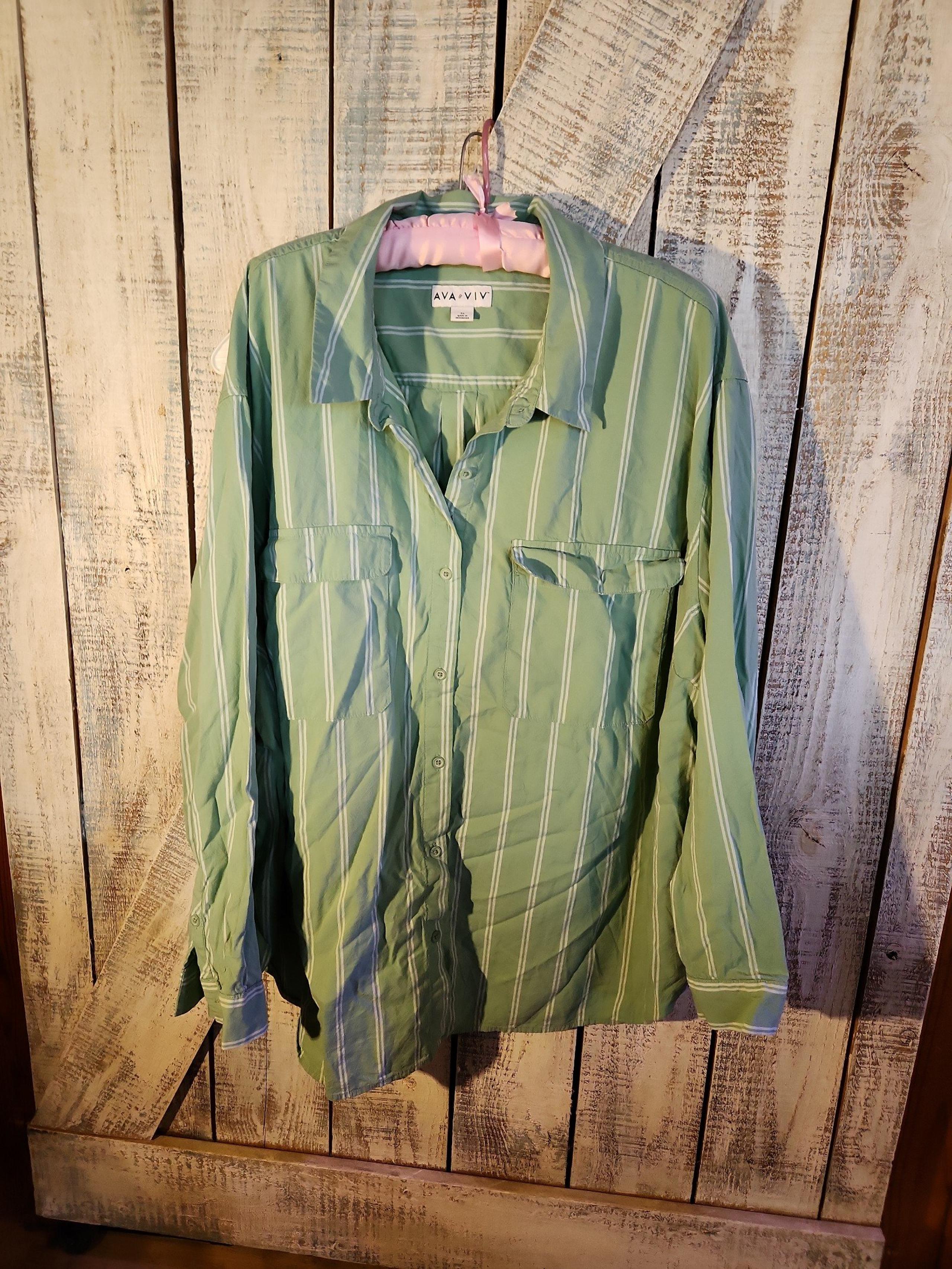 AVA & VIV  3 x button down women's shirt