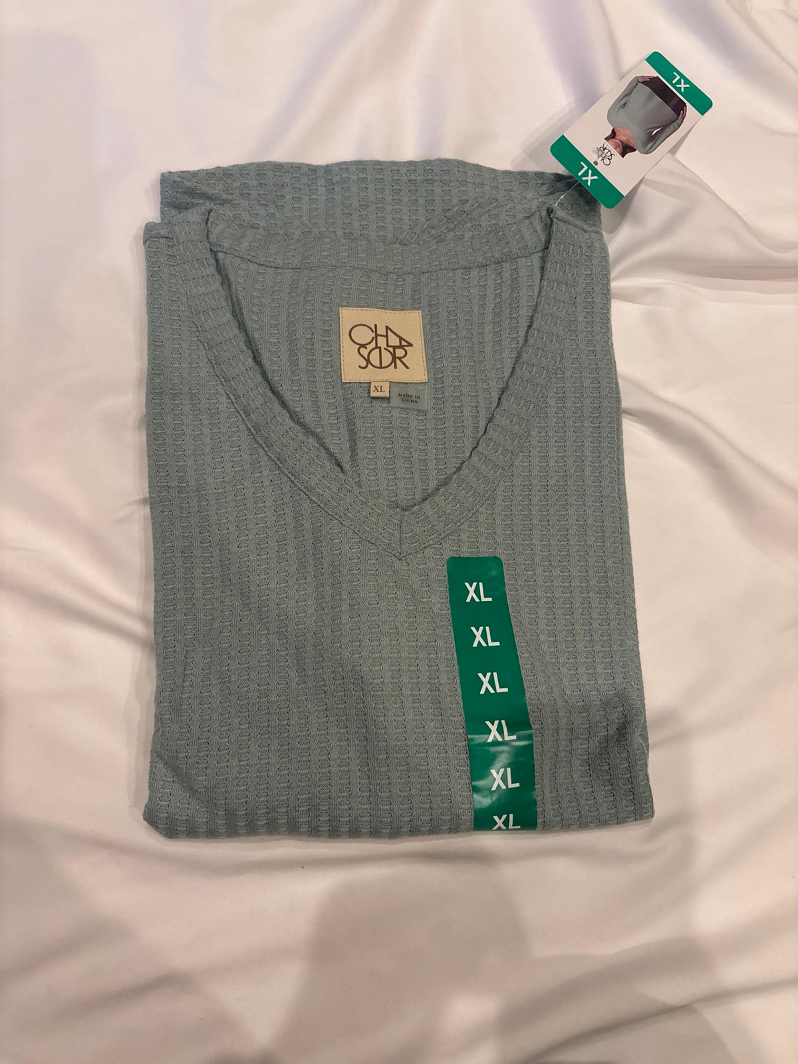 Chaser Woman’s Knit top