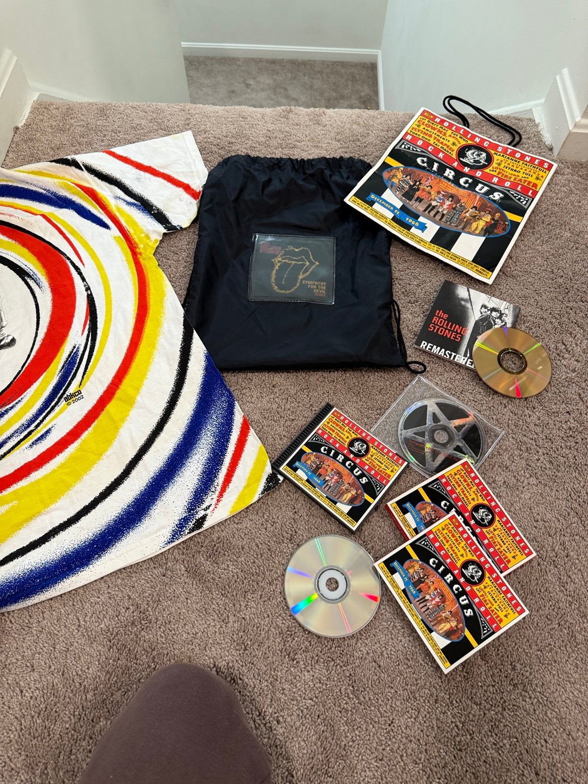 Rolling Stone Remastered vintage T-Shirt / CD / promo items band tee