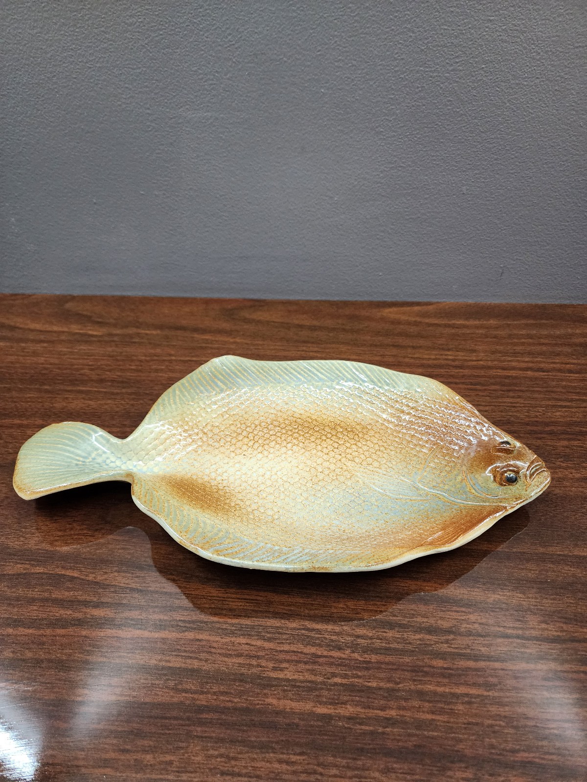 Vintage Decorative Hand Made Realistic Flounder Plate