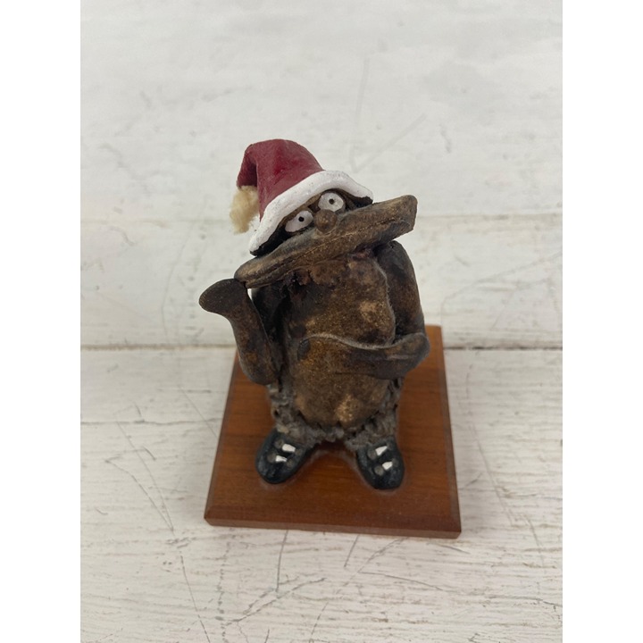 Vintage Genuine Handmade Oogle with Santa Hat A Bill Dikeman Creation copyright