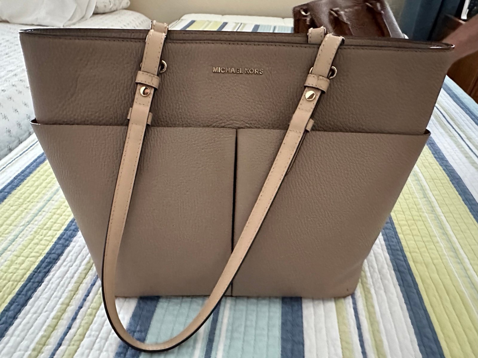 Michael Kors purse