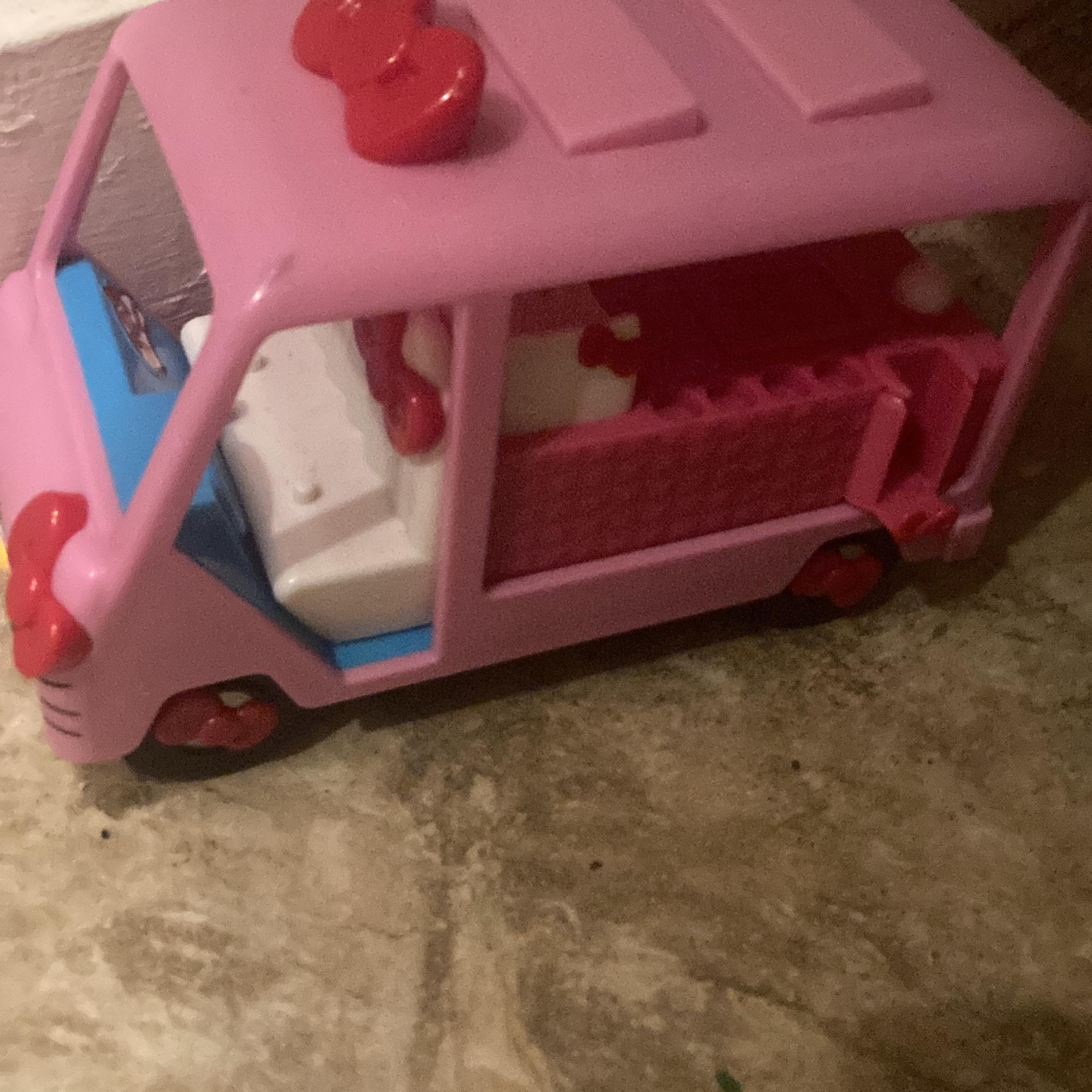 Hello kitty van toy