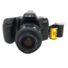 Minolta Maxxum 400si SLR 35mm Film Camera