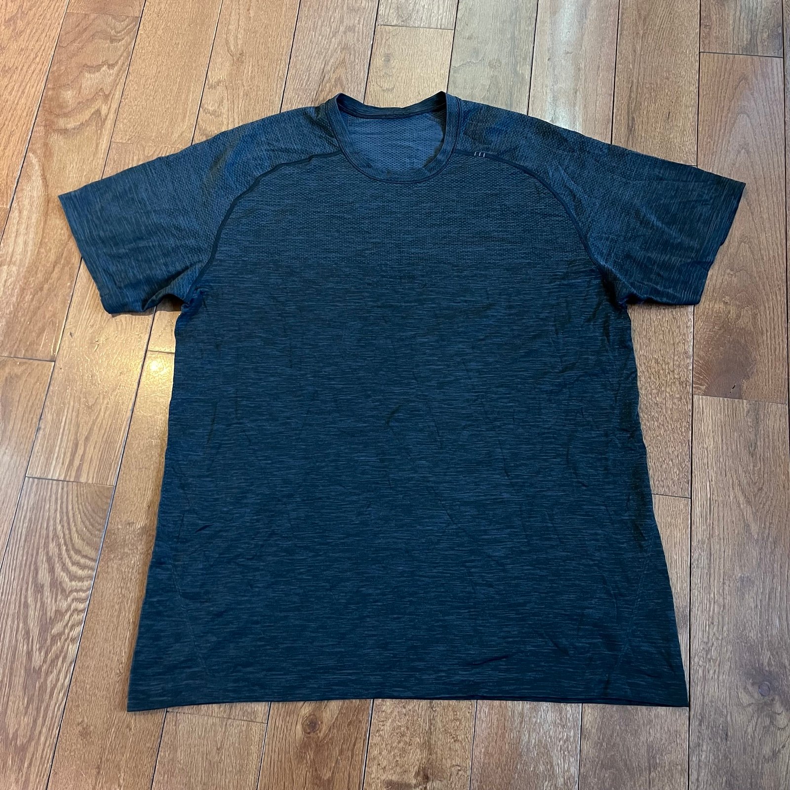 Mens Lululemon Metal Vent Crew Neck T Shirt Short Sleeves Dark Gray Sz XL