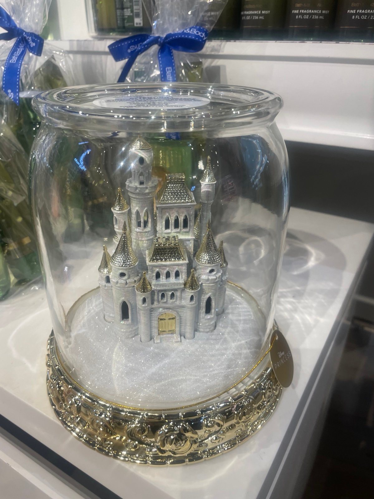 Bath & Body Works Disney Princess Castle light up cloche 3 wick candle holder