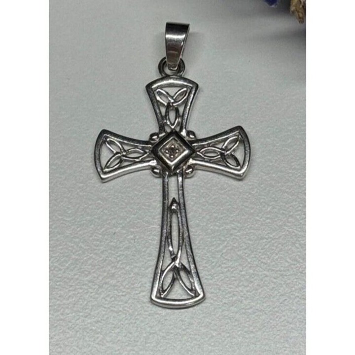 925 STERLING SILVER DIAMOND CROSS