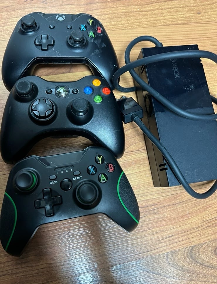 X box control remotes + ac adapter