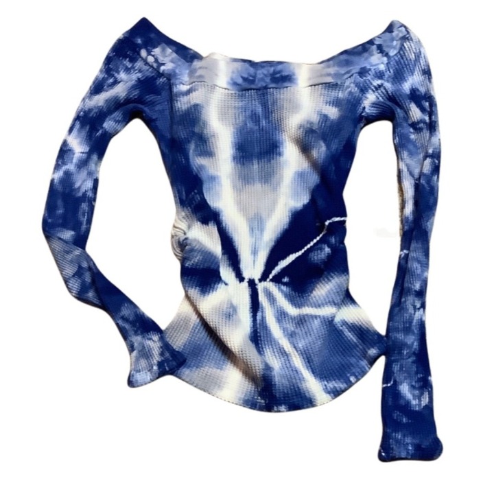 RED HAUTE Blue Swirl Waffle Knit Top
