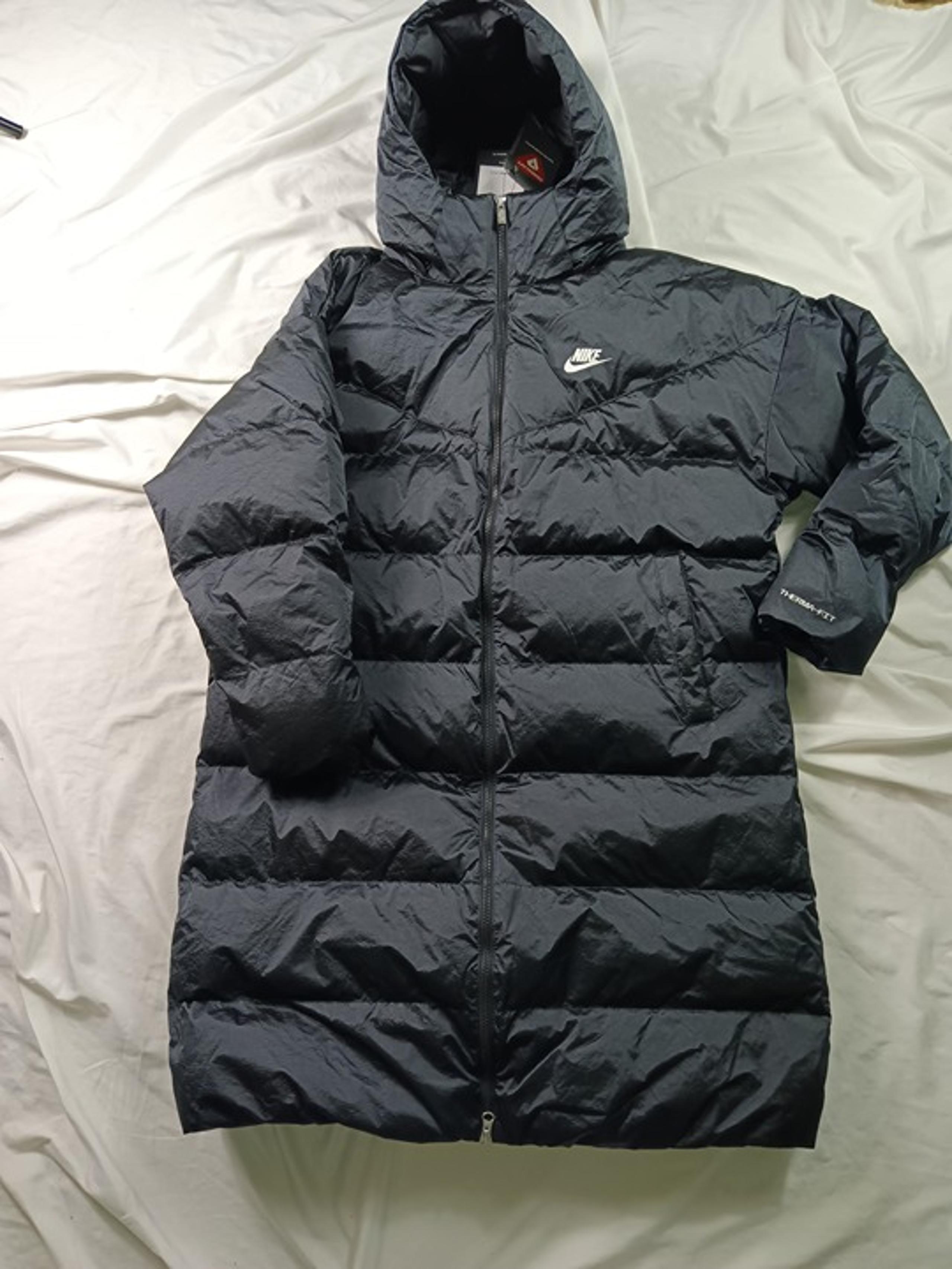 NIKE WOMEN THERMA-FIT CITY SERIES SYNTHETIC FILL SHINE PARKA DQ6878-010 Size L