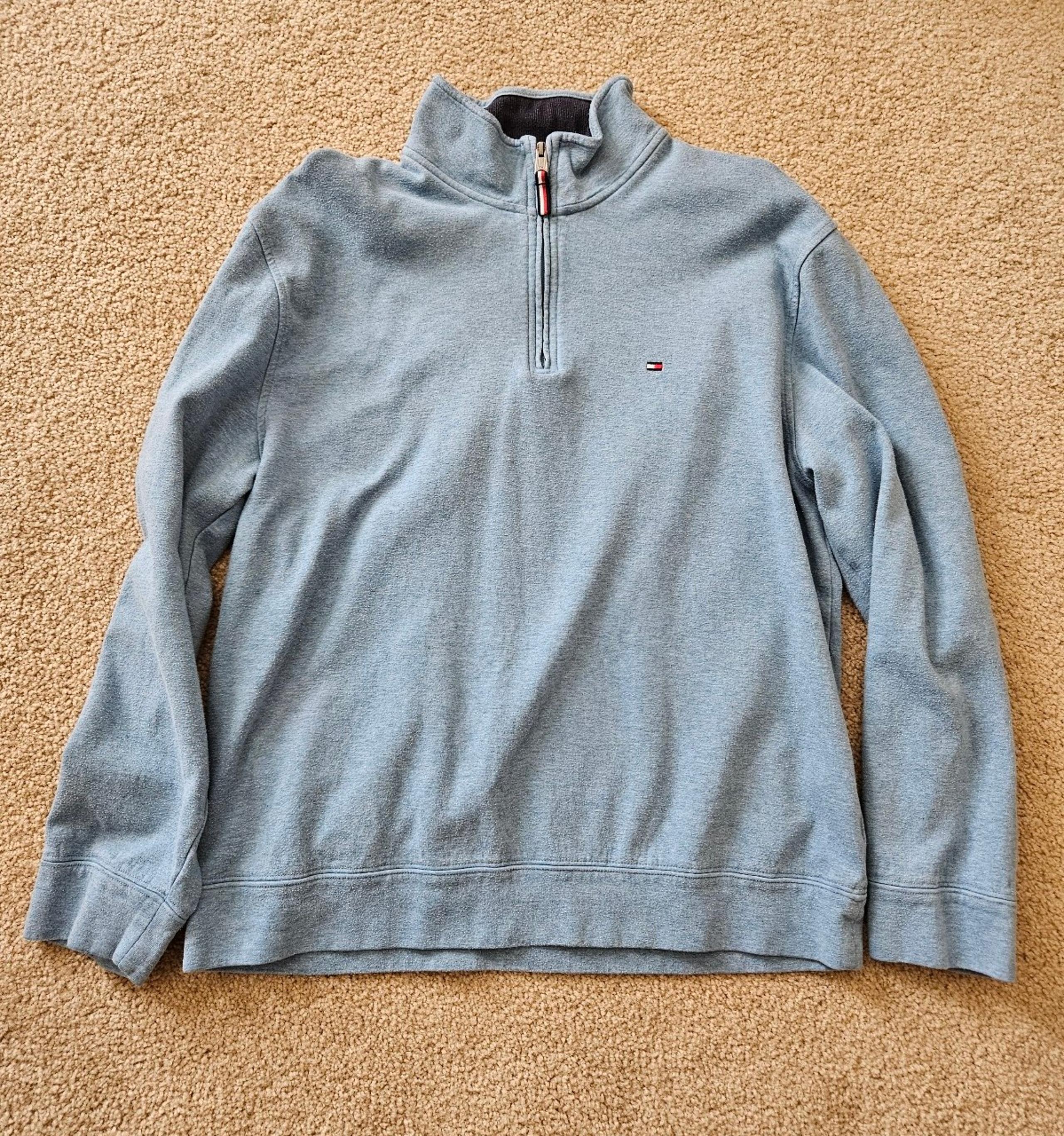 Tommy Hilfiger 1/4 Zip Pull-over - Size XL