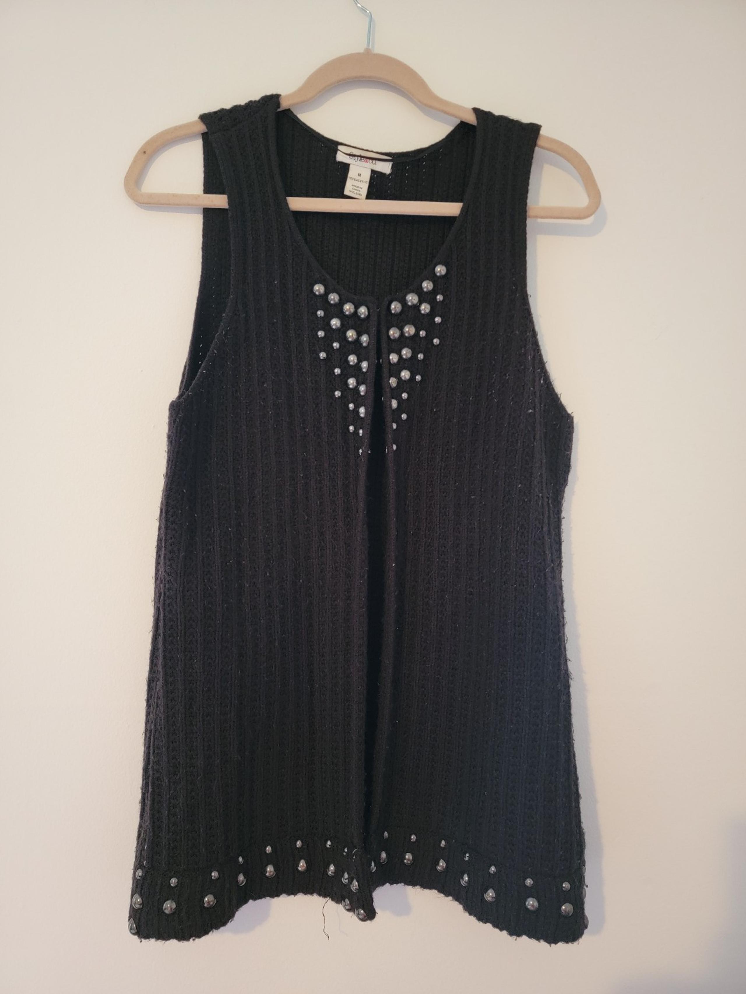 Style & co knit vest
