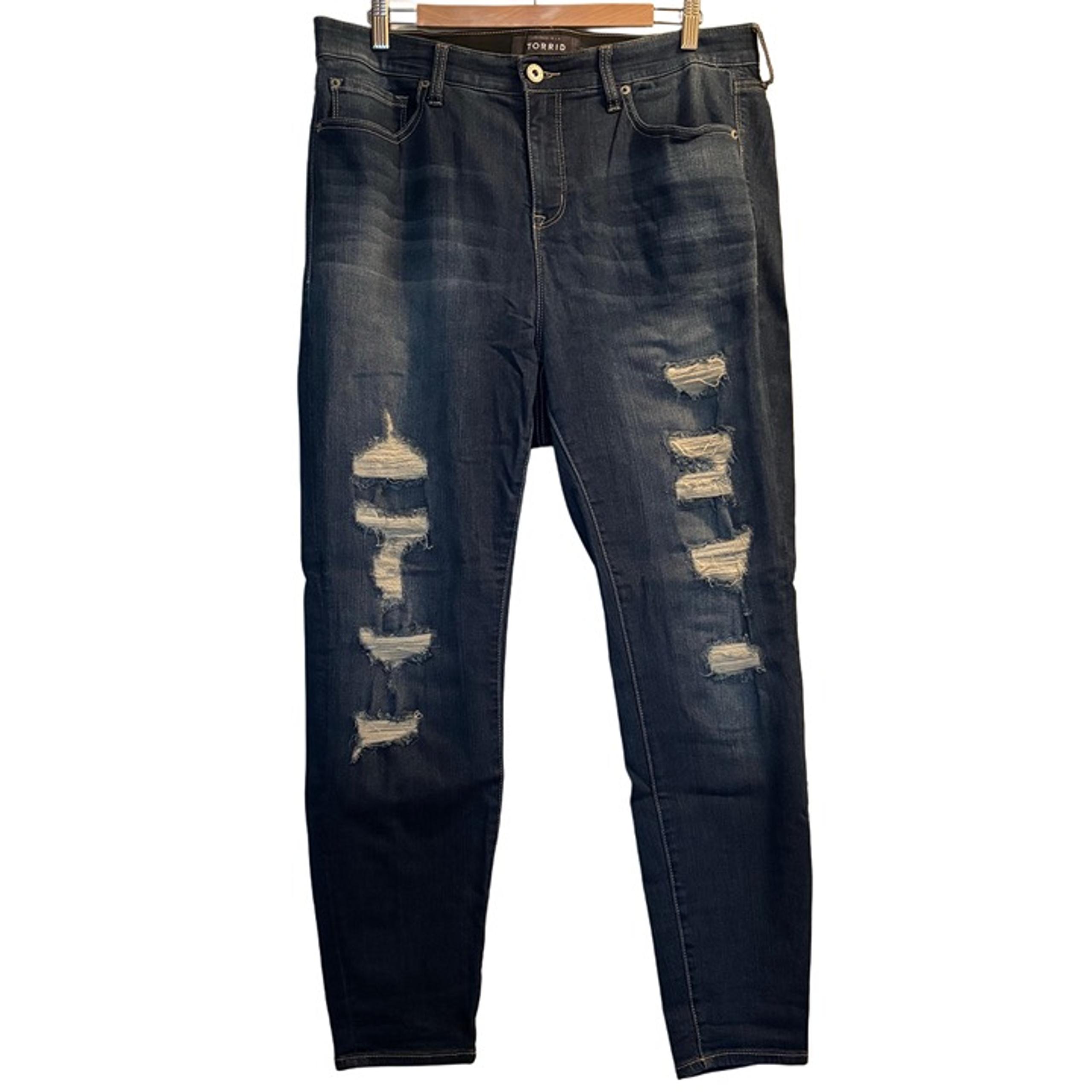 Women’s Torrid Premium Denim Sky High Skinny Destruct Jeans Sz 18R
