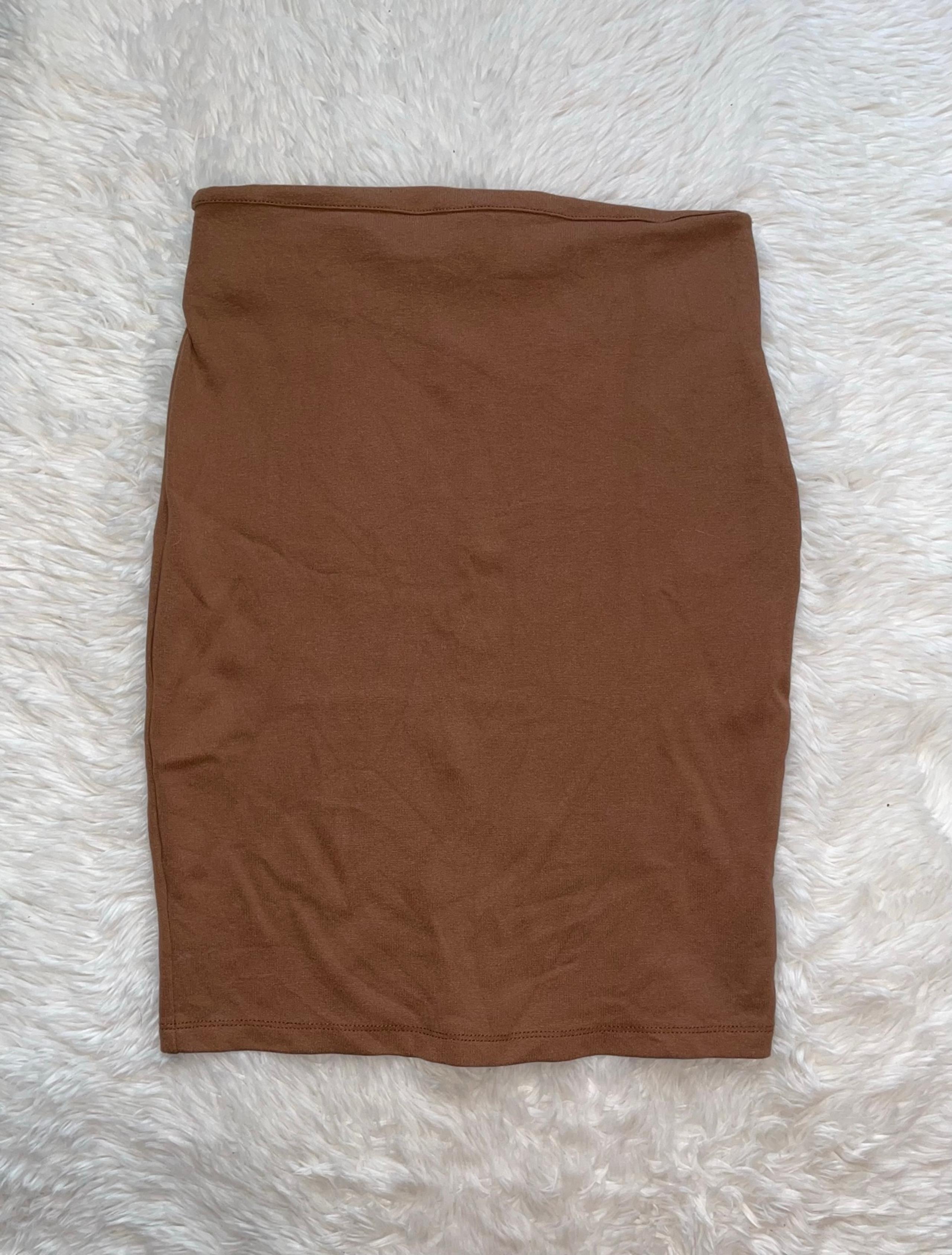 Zara pencil skirt brown basic t shirt skirt women's
M medium dressy