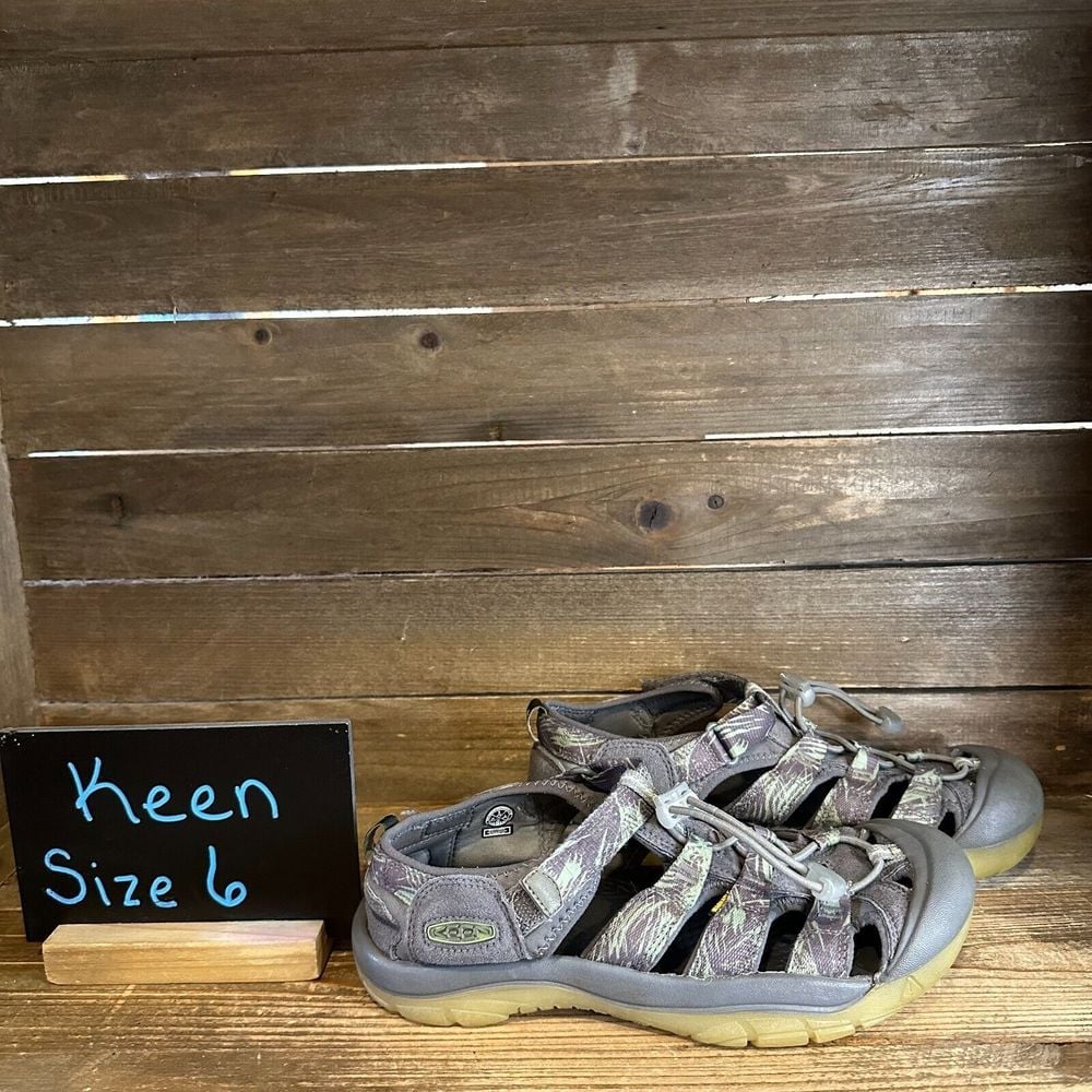 Childrens Big Kids Keen Newport H2 Waterproof Gray Shoes Sandals Size 6 Y GUC