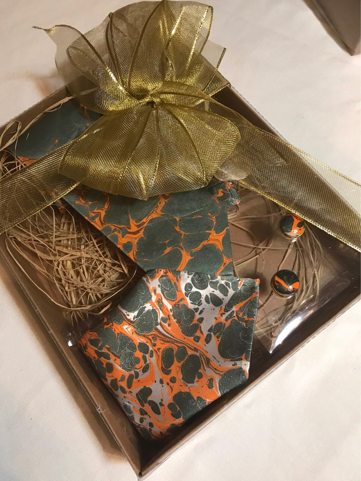 Christmas gift, Hand paint mulberry silk 100% Woven Silk Handmade Men Tie Set,