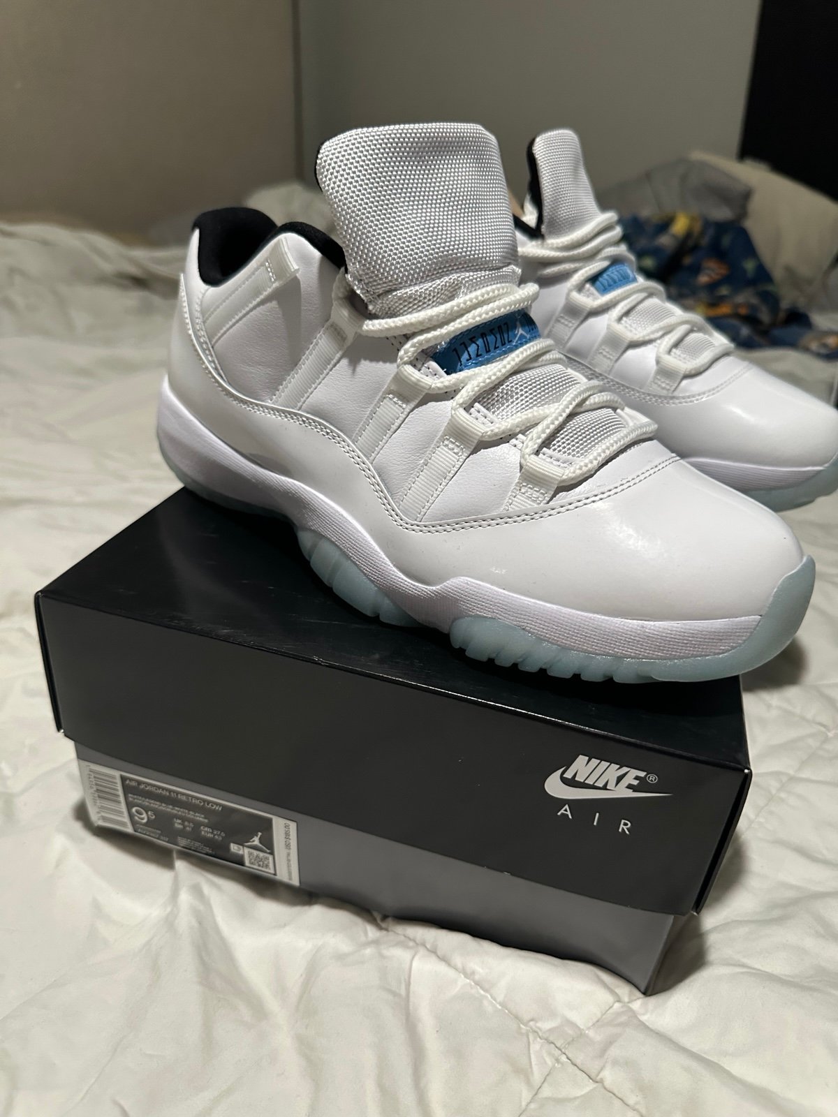 Jordan 11 legend Blue