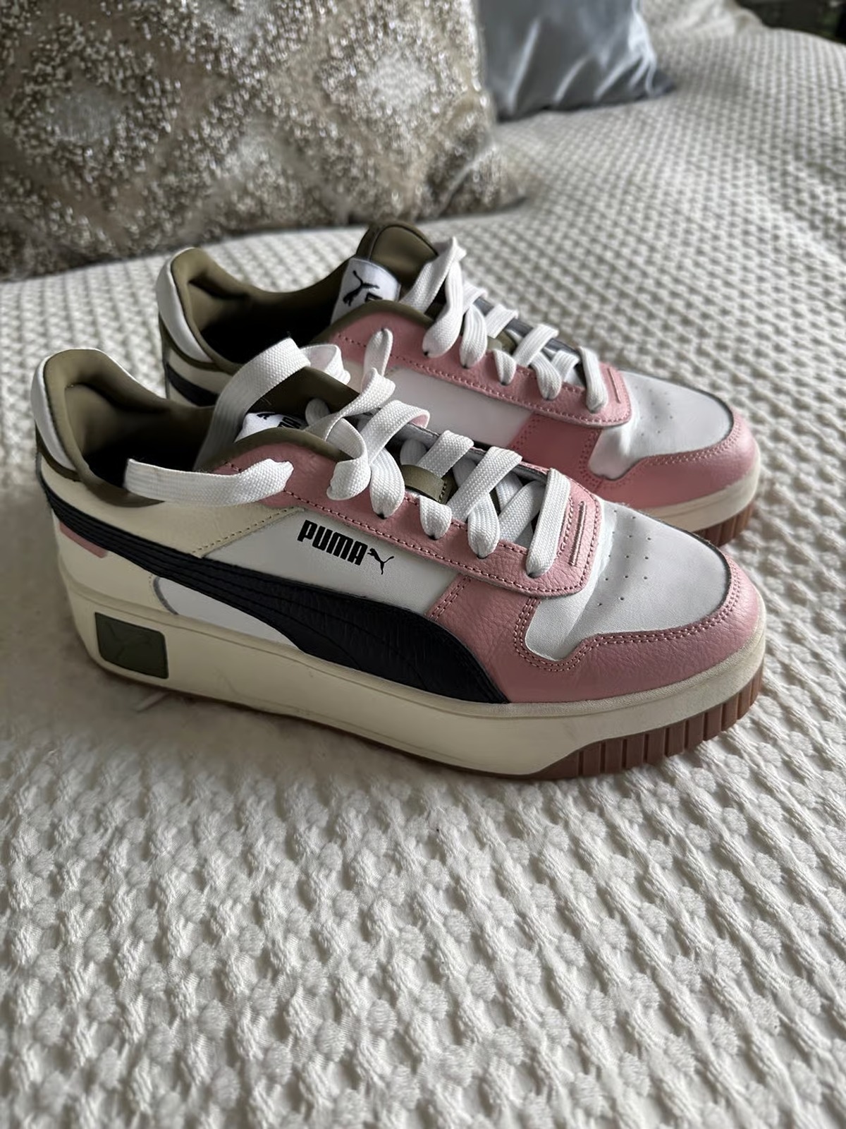 Puma Carina Sneakers