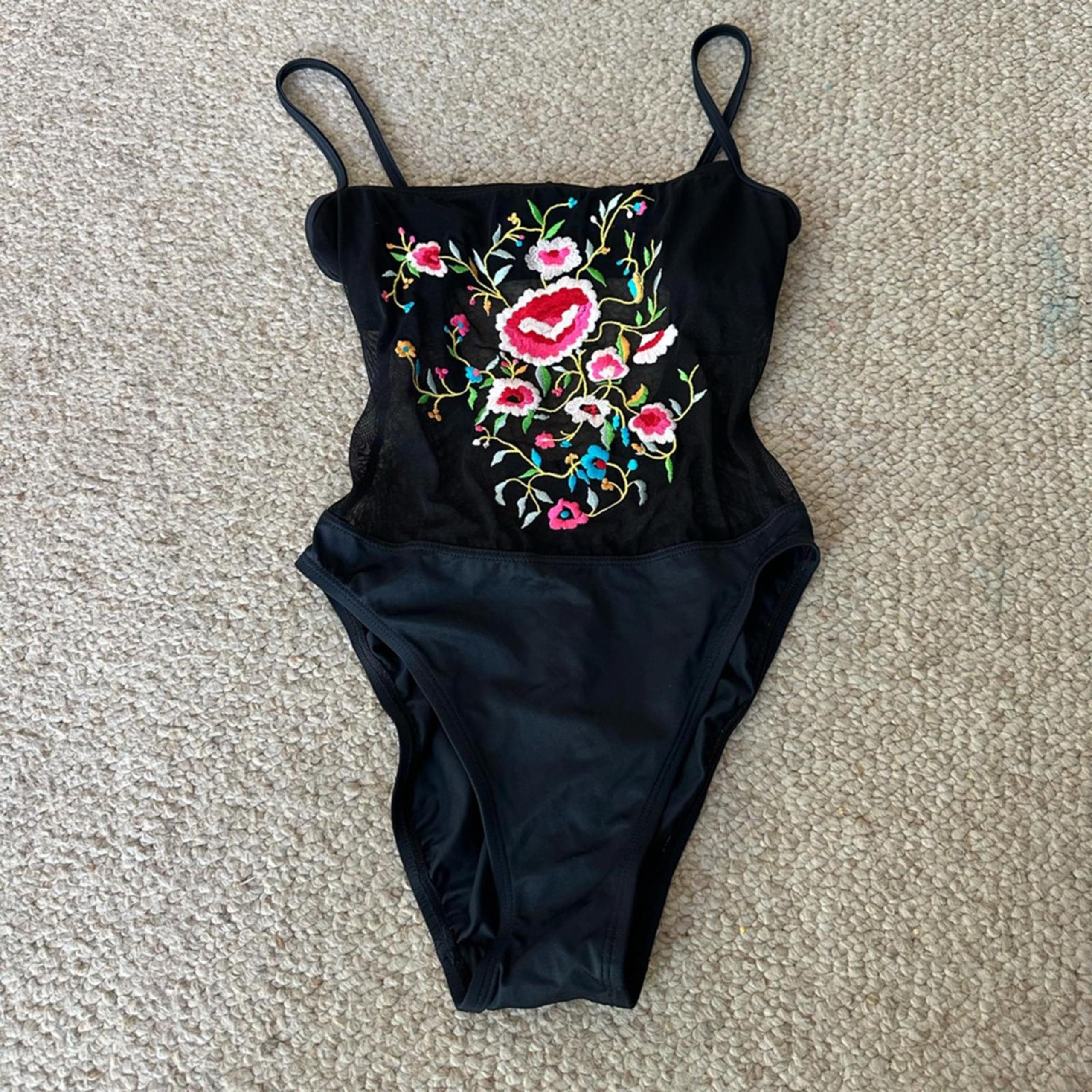 1999 Victoria's Secret Black Lace Detail Swimsuit