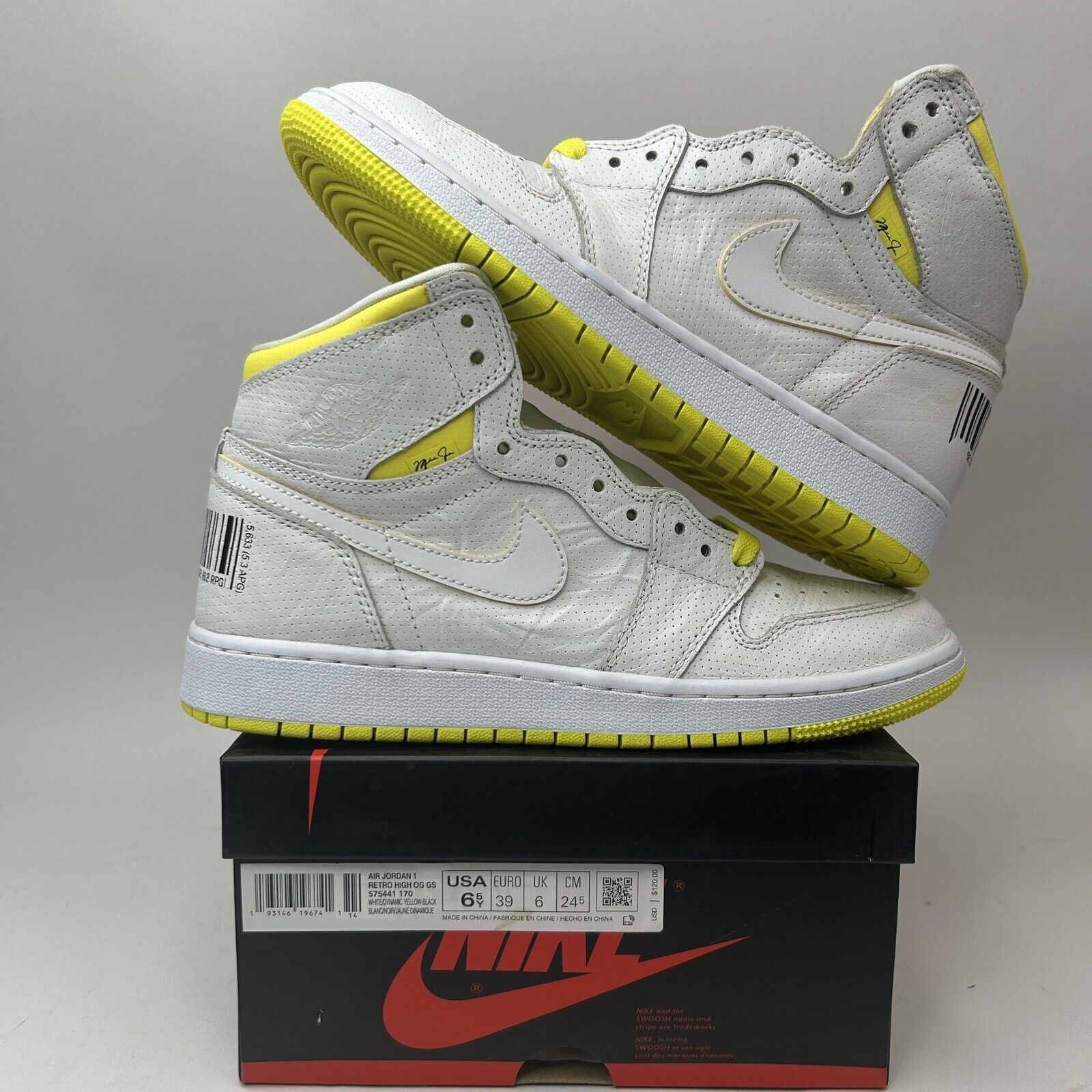 Nike Shoes Air Jordan 1 High Retro GS “First Class Flight” 2023