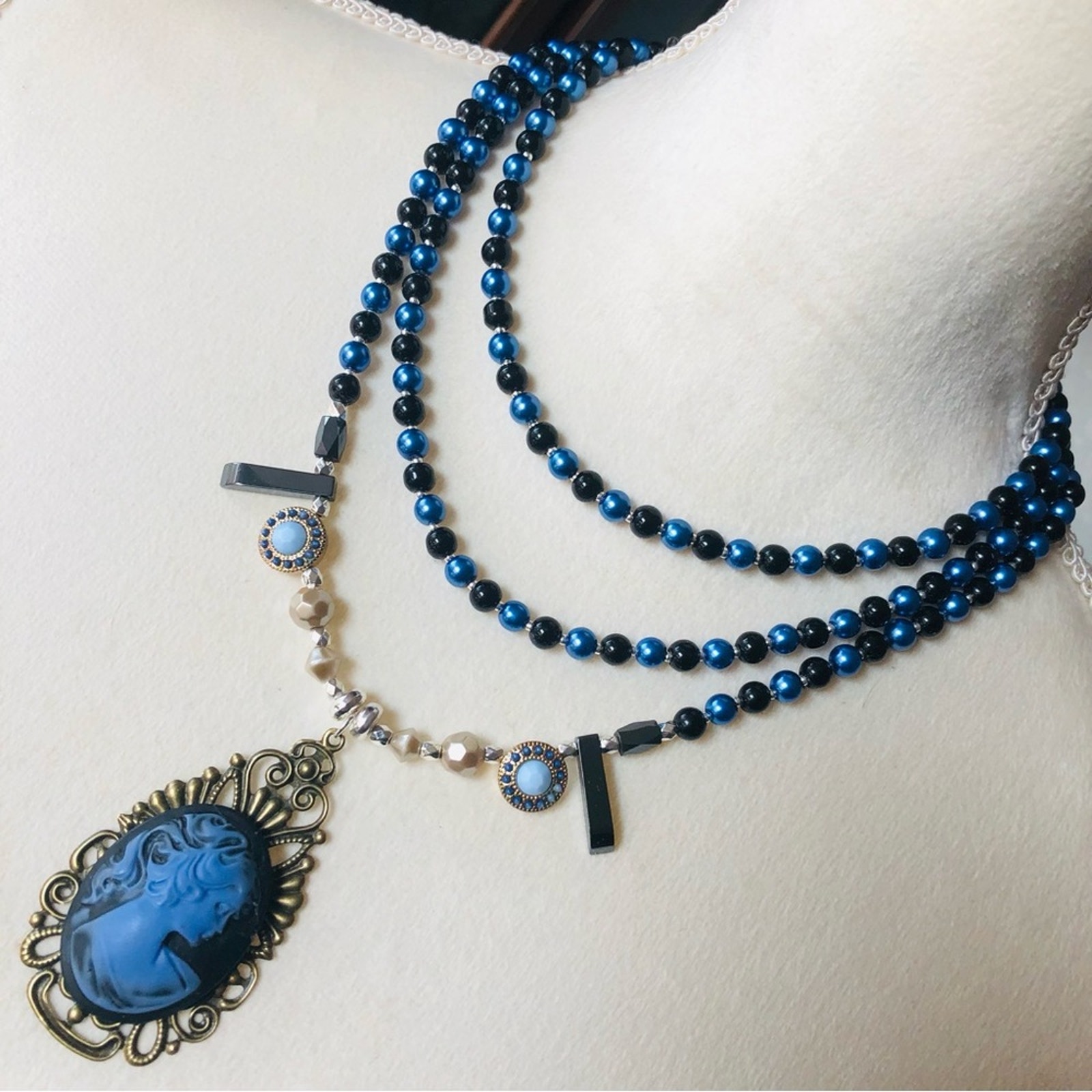 Handcrafted repurpose victorian lady cameo pendant Czech glass Pearl necklace