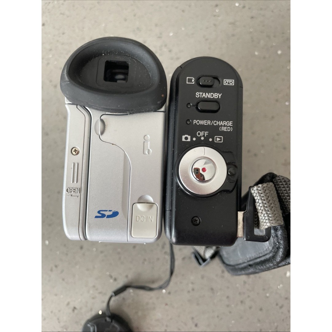 ラウンド  Sharp Viewcam Z Mini DV Digital Camcorder VL-Z5 Untested ビデオカメラ