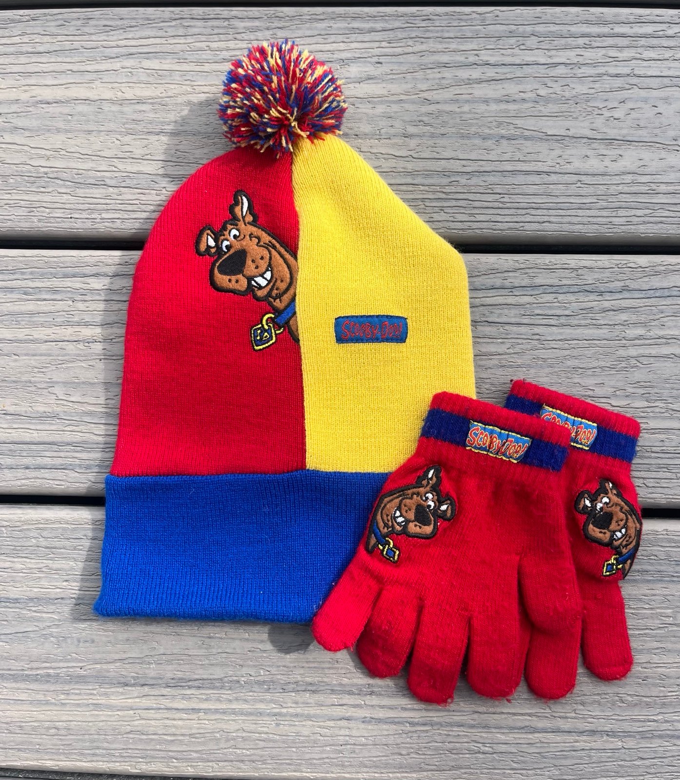 Scooby Doo youth Hat and Glove Set. Vintage!
