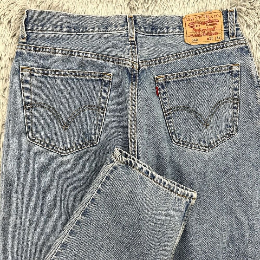 Levi's Jeans Men's 33.5x31.75 Light Wash 560 Made In March 2006 Baggy Tapered