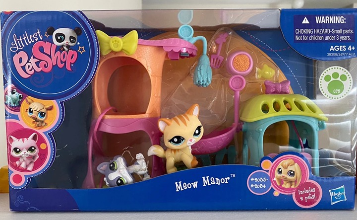 Littlest Pet Shop Meow Manor Playful Kitten and Cat Play-Set