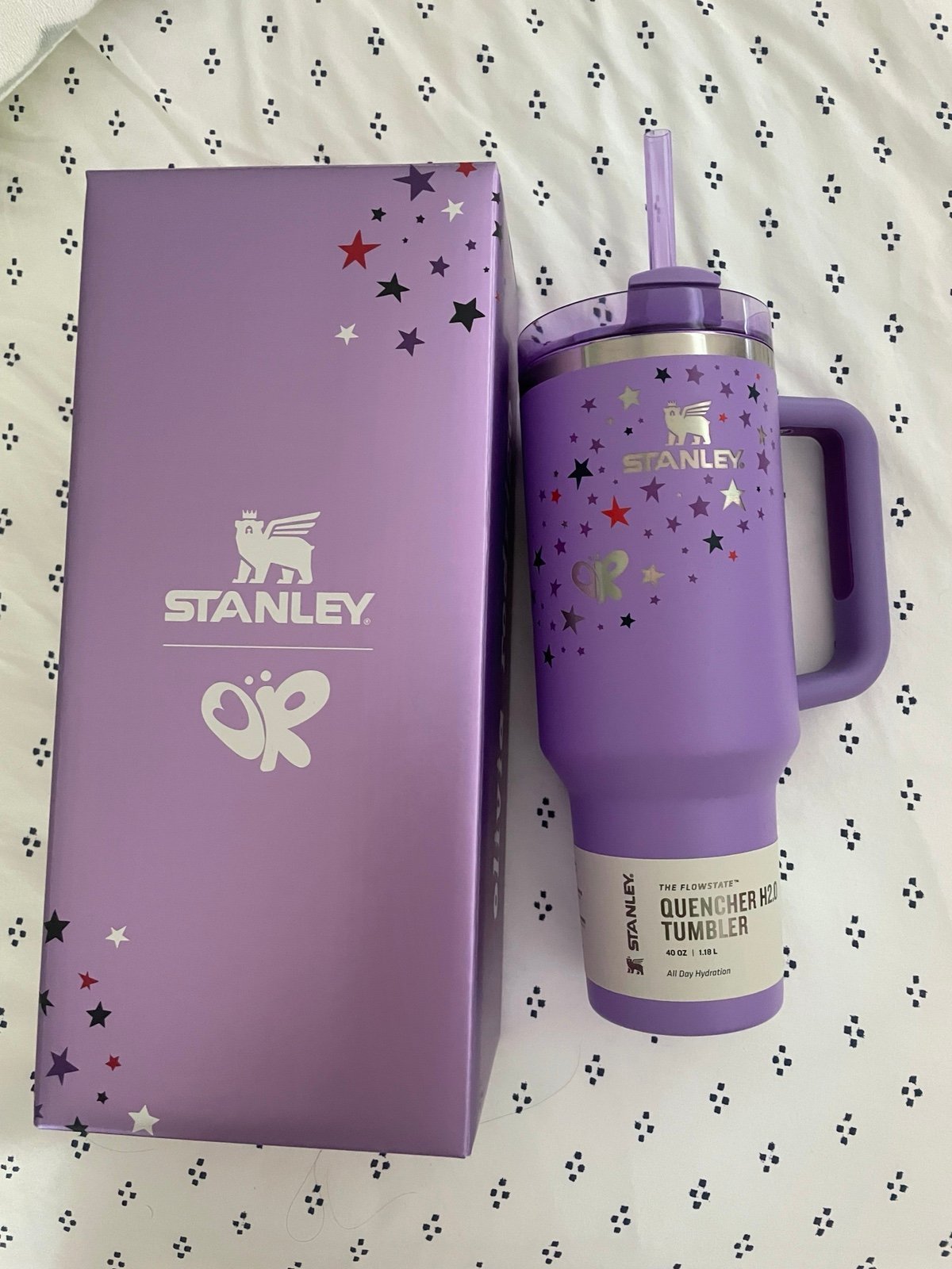 New Stanley X Olivia Rodrigo Purple 40oz Flowstate Quencher H2.0 Tumbler Galaxy