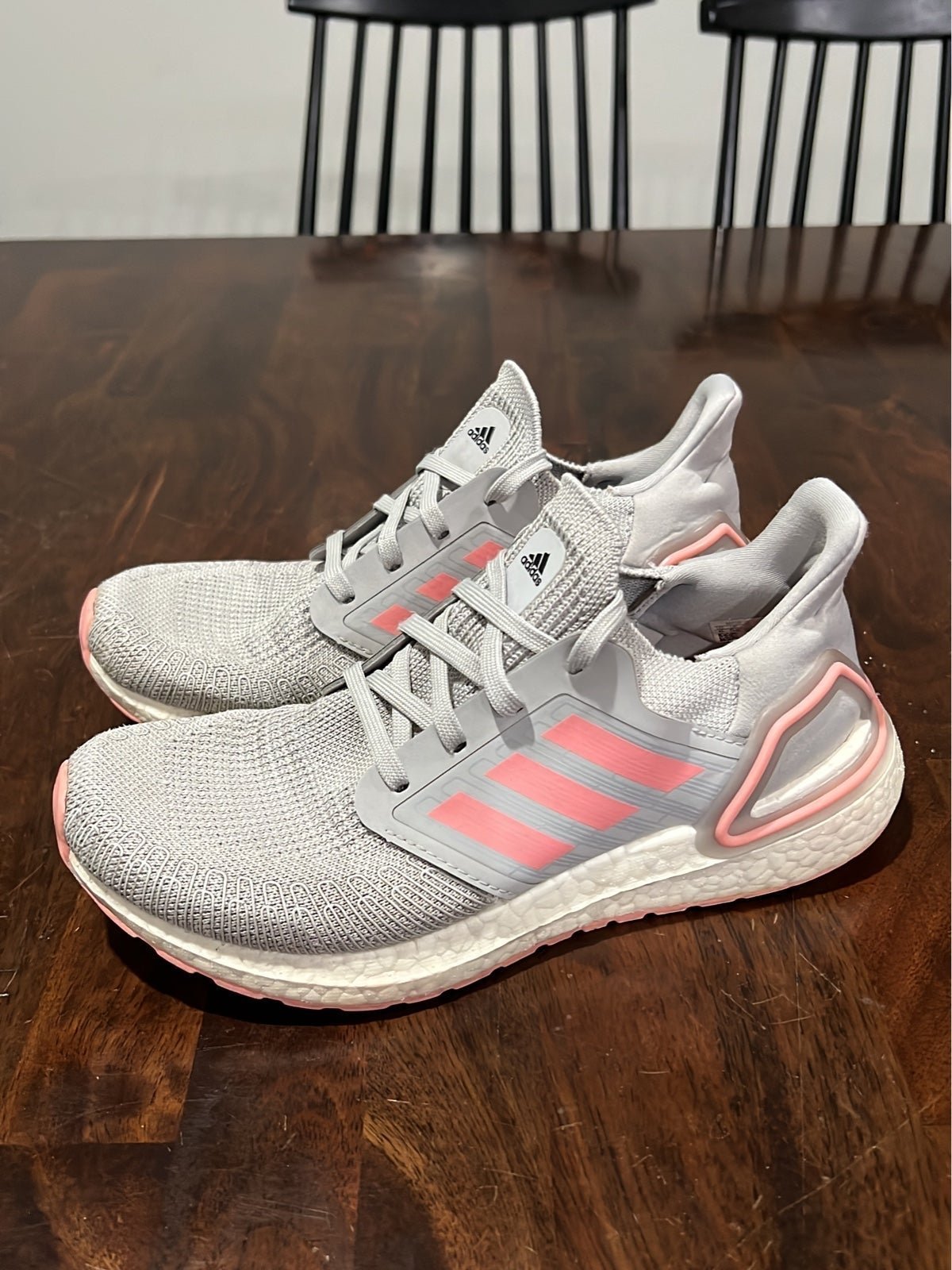 Girls Adidas Ultra Boosts shoes size 6