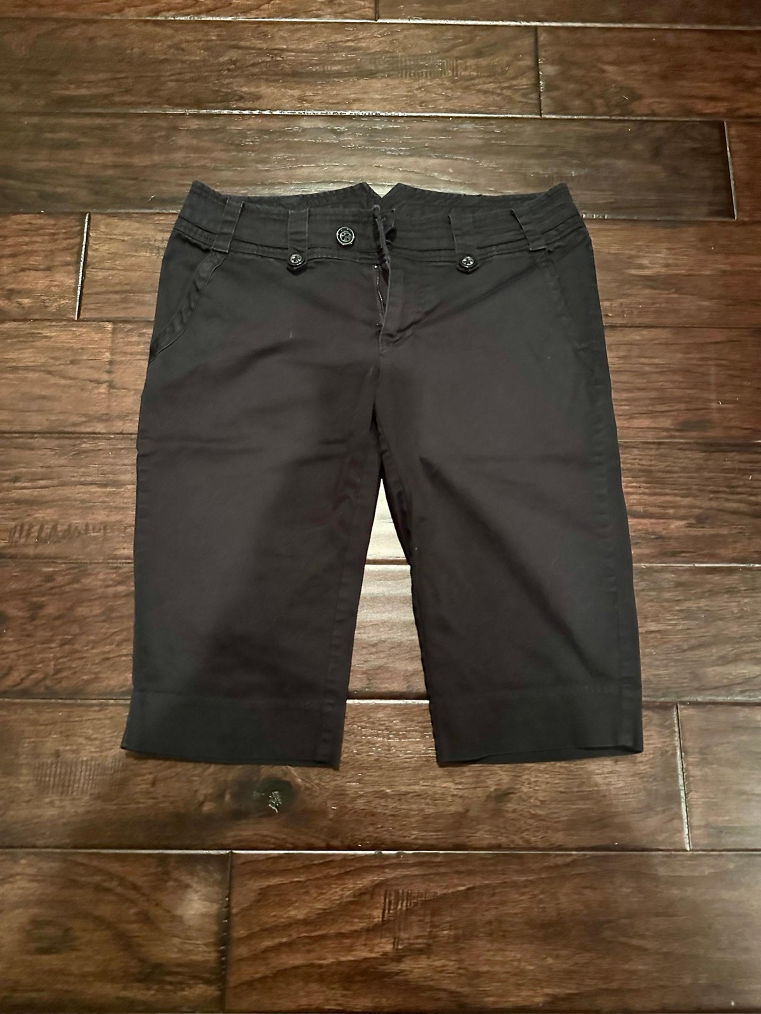 Women’s a.n.a. Petite Bermuda Shorts