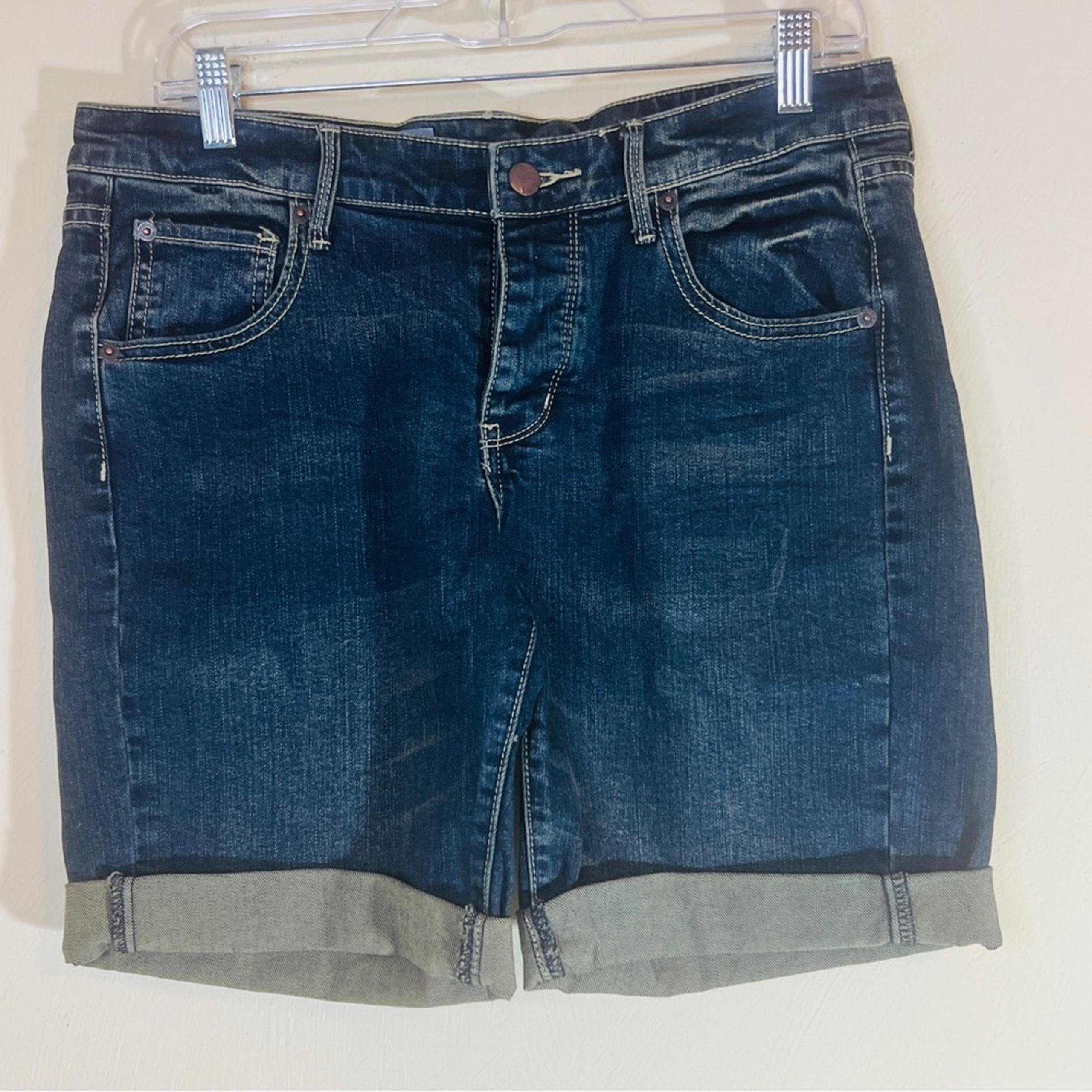 Mossimo Supply Women's Denim Bermuda Shorts Sz 8 Cuffed Preppy Normcore Casual