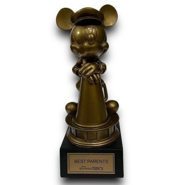 Disney MGM Studios Golden MICKEY MOUSE BEST PARENTS 9” Award Trophy Statue