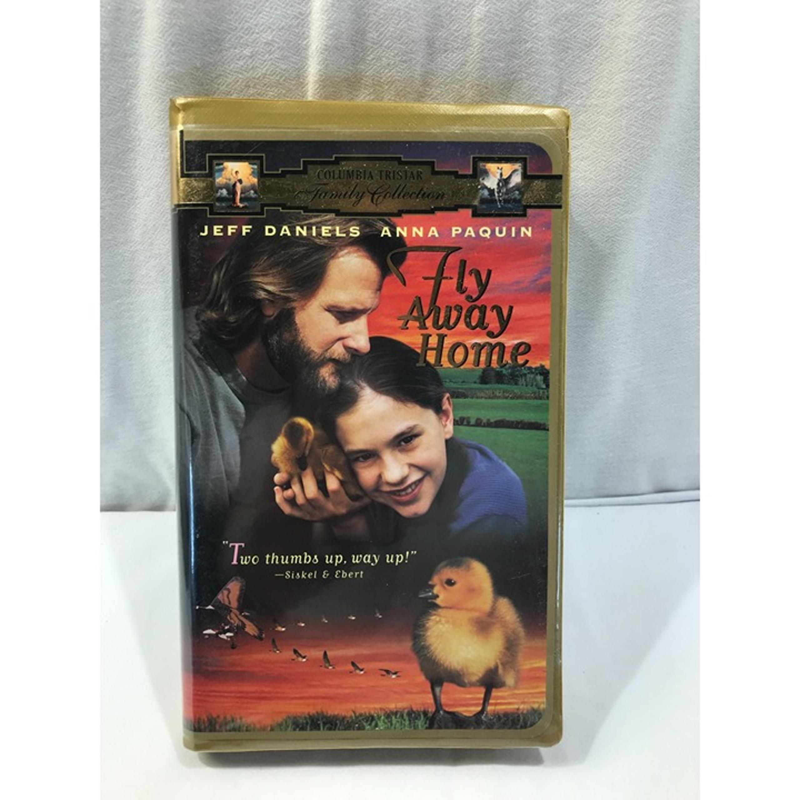Vintage Columbia Tristar movie VHS tape Fly Away Home, Jeff Daniels Anna Paquin