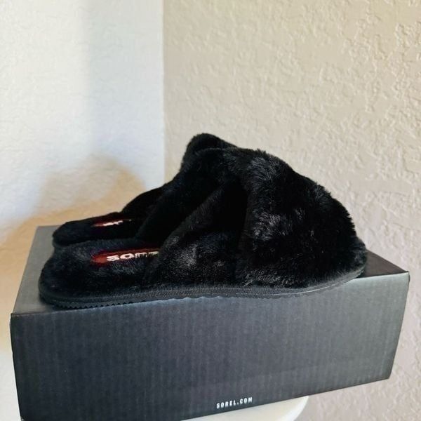 Sorel Go Mail Run Faux Fur Cotton Slippers, Cozy House Shoes , Black, Size 9, NW